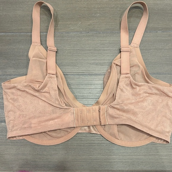 Chantelle Stella Lace Unlined Bra - Picture 5 of 9